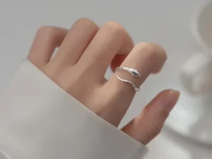 Korean Silver Color Snake Shape Open Rings for Women Punk Simple Zircon Animal Adjustable Finger Rings Wedding Jewelry Gift